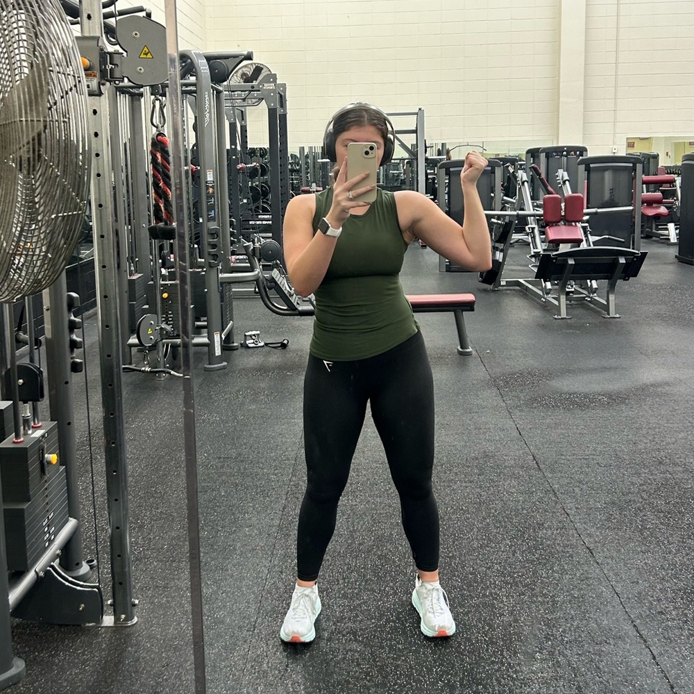 GYMSHARK ASYMETRICAL TANK